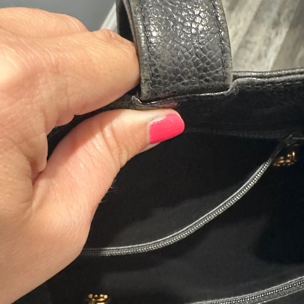 CHANEL Black Leather Bucket Bag with Gold Accents - Picture 7 of 8